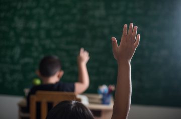 Okullar kapanacak mı? Bakan Mahmut Özer’den yüz yüze eğitim açıklaması